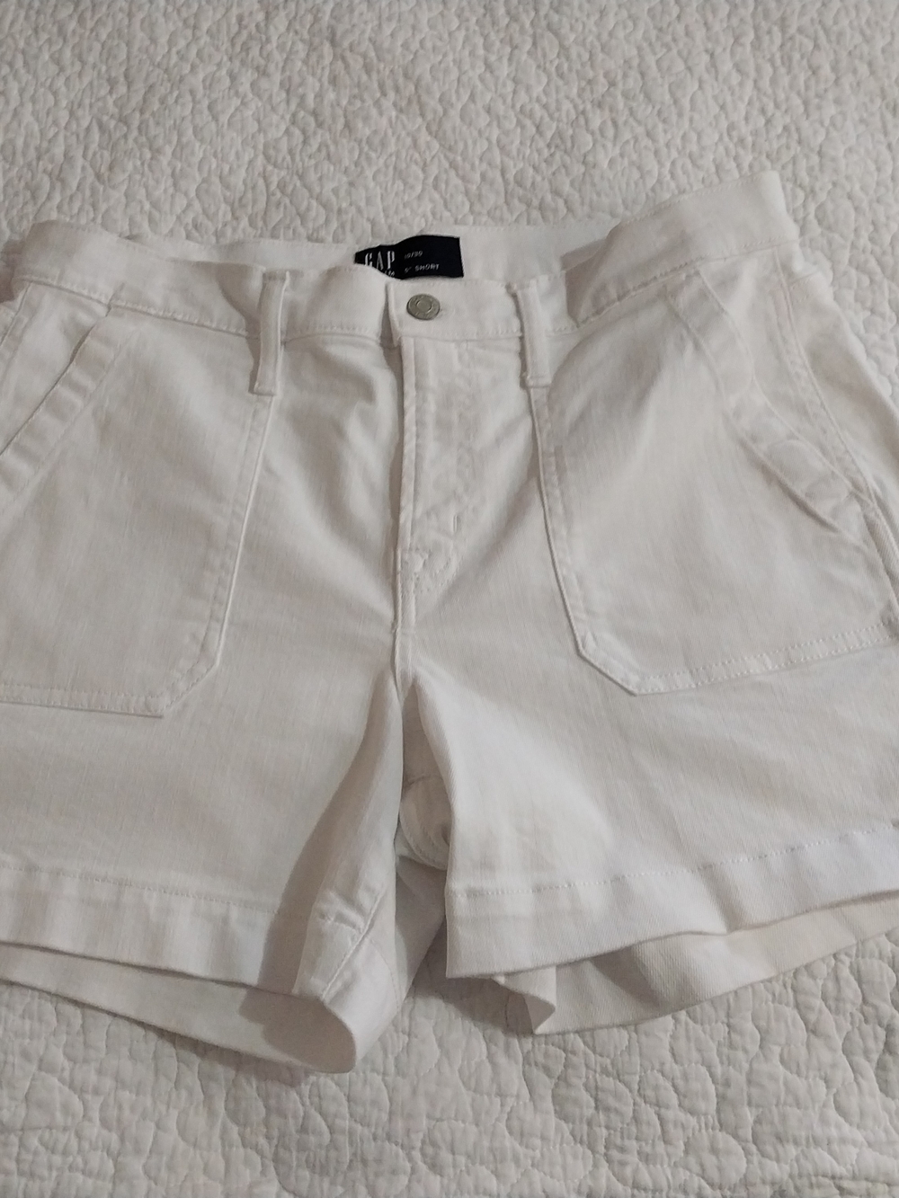 GAP White Denim Women's Shorts 100% Cotton Size 10/30